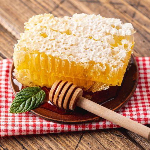 Hộp Mật Ong Nguyên Bánh Mật Phú Quốc 300gr